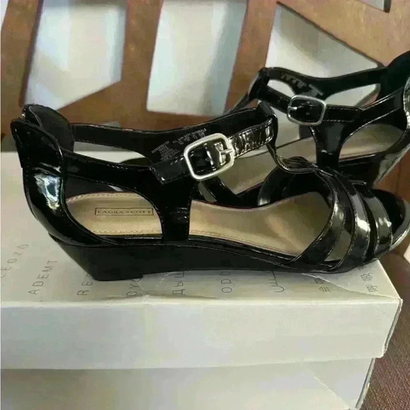 Size 9Women's Laura Scott Black Heels - Picture 5 of 9